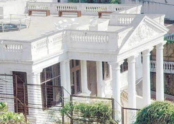 Never seen before Pictures of Shah Rukh Khan's Mansion Mannat ...