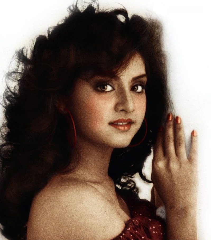 Unseen images of gorgeous actress Divya Bharti, who is no more