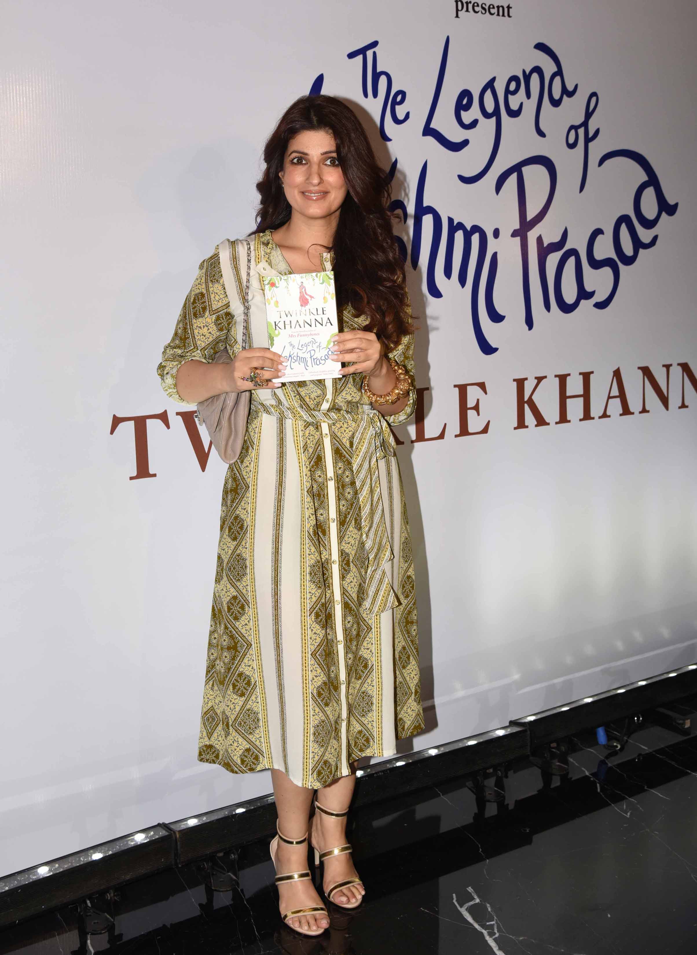 8 Witty Statements By Twinkle Khanna From Her Book Launch Event That   Twinkle Khanna Book Launch 7 