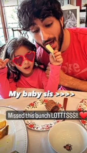 Soha Ali Khan drops an adorable family photo, captions it ‘The Pride’