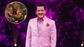 udit narayan, udit narayan viral video, udit narayan kisses fans, udit narayan